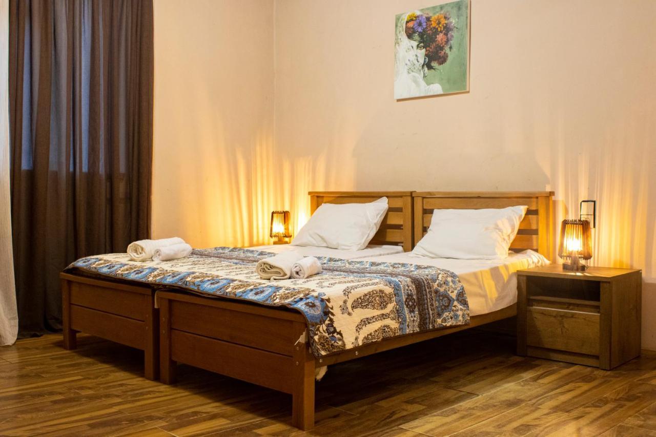 Nino'S Guest House Tbilisi Exterior foto