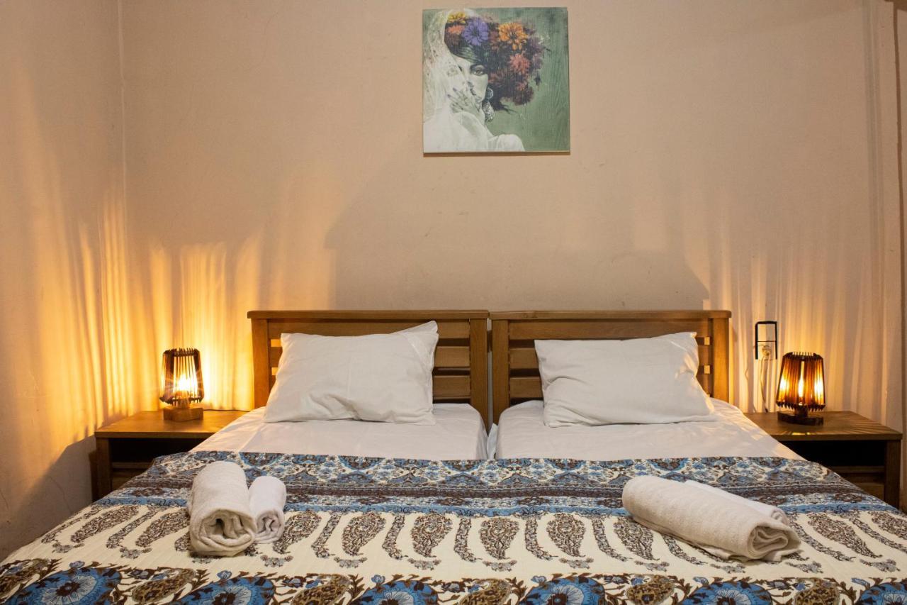 Nino'S Guest House Tbilisi Exterior foto