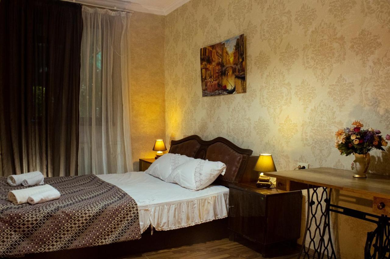 Nino'S Guest House Tbilisi Exterior foto