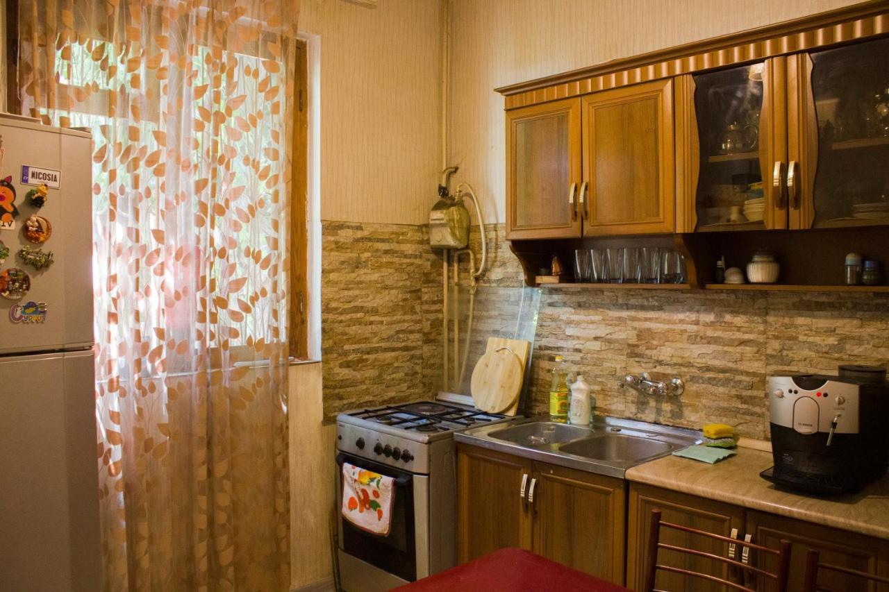 Nino'S Guest House Tbilisi Exterior foto