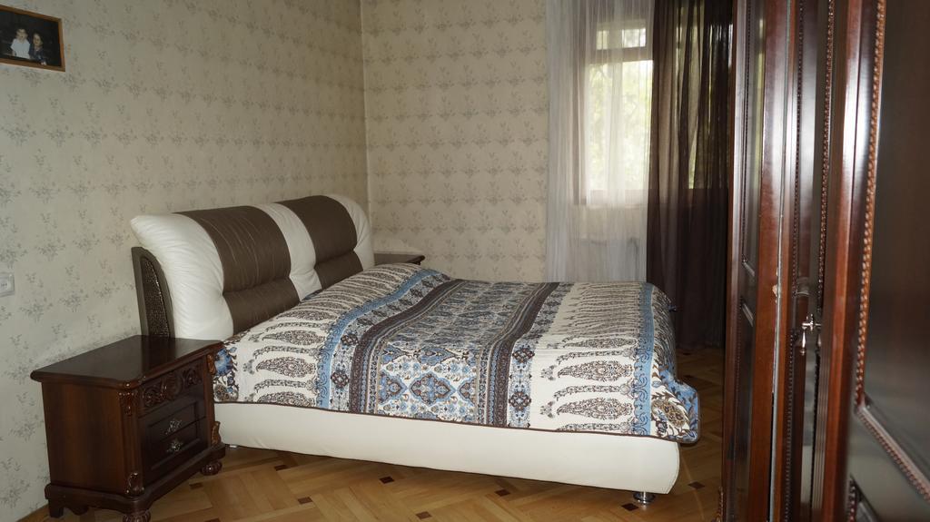 Nino'S Guest House Tbilisi Zimmer foto