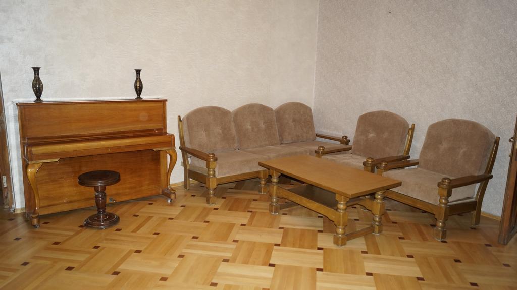 Nino'S Guest House Tbilisi Zimmer foto